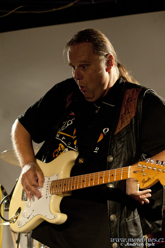 WALTER TROUT_016