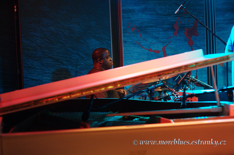 STEVE CLARKE TRIO_18.jpg