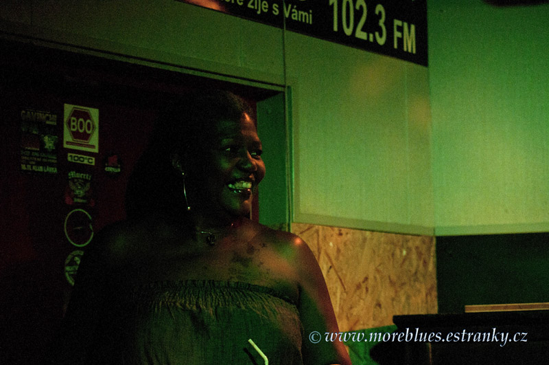 SHARON LEWIS & JAN KOŘÍNEK AND GROOVE_021.jpg