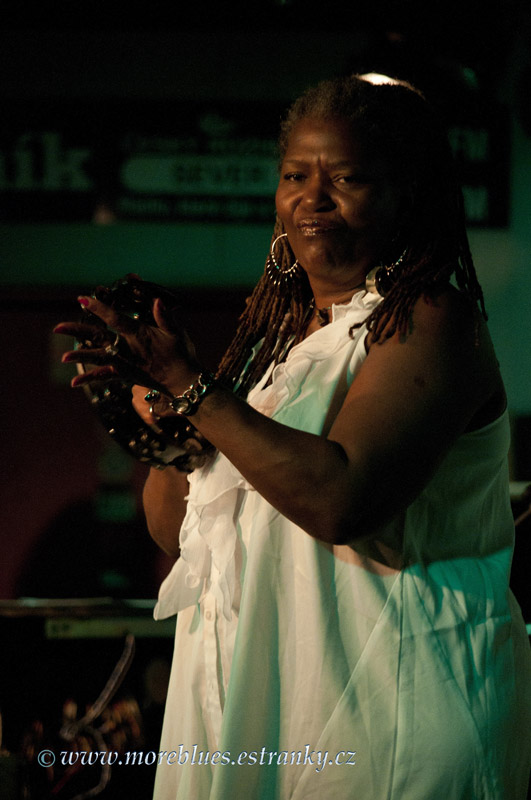 SHARON LEWIS & JAN KOŘÍNEK AND GROOVE_086.jpg