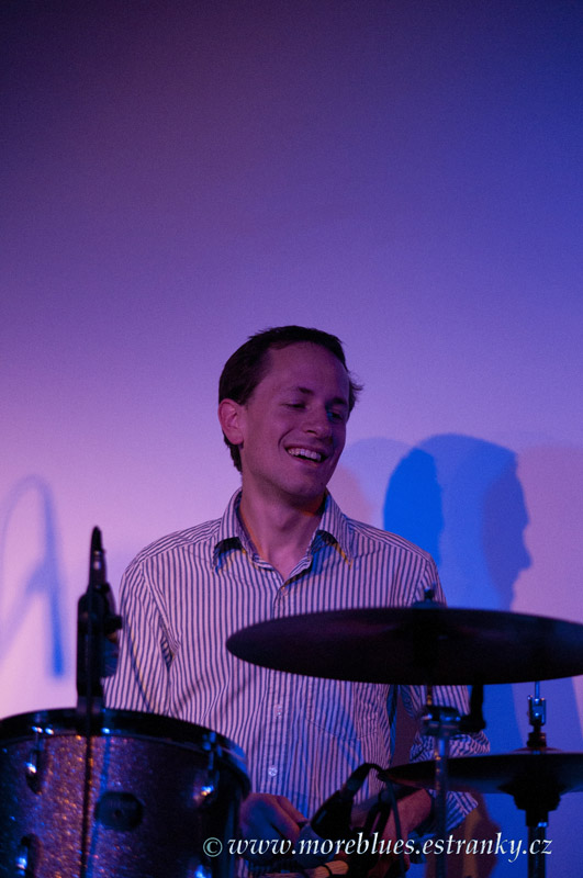 SHARON LEWIS & JAN KOŘÍNEK AND GROOVE_098.jpg