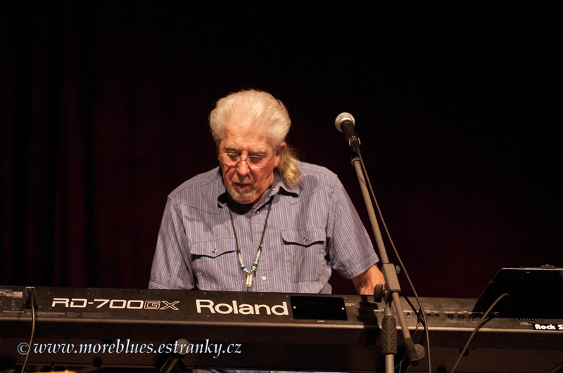 JOHN MAYALL_51.jpg