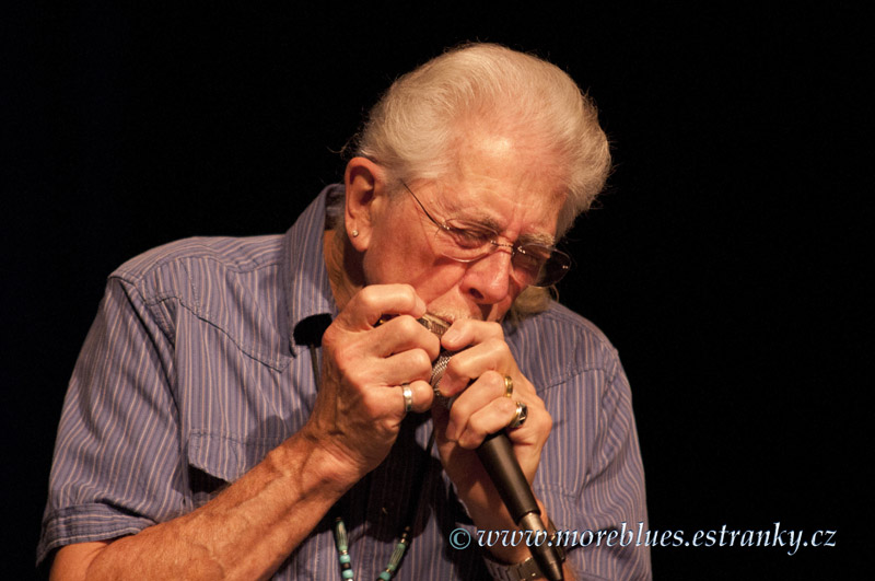 JOHN MAYALL_57.jpg