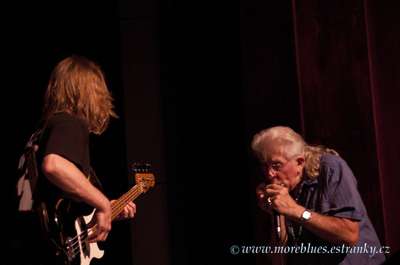 JOHN MAYALL_67.jpg