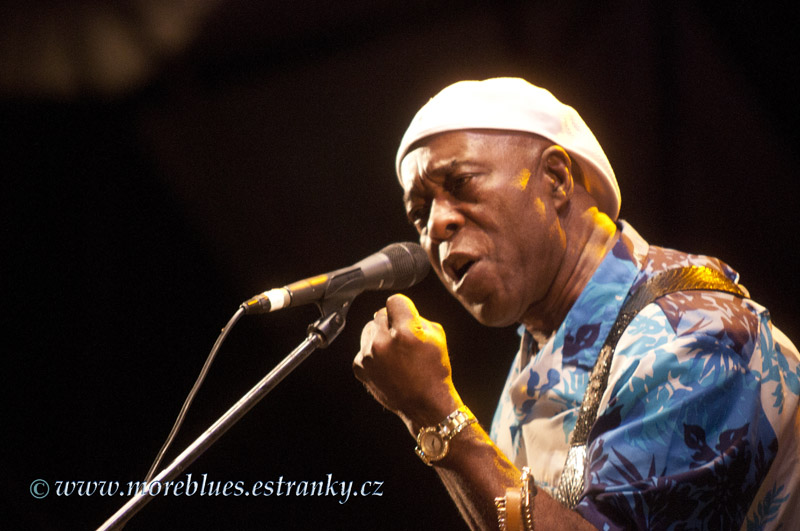 BUDDY GUY_13.jpg