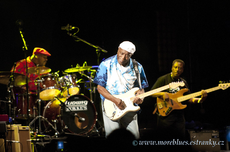 BUDDY GUY_19.jpg