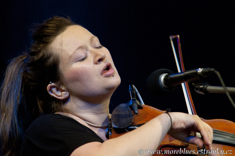 ELIZA CARTHY & AIDAN CURRAN_02.jpg