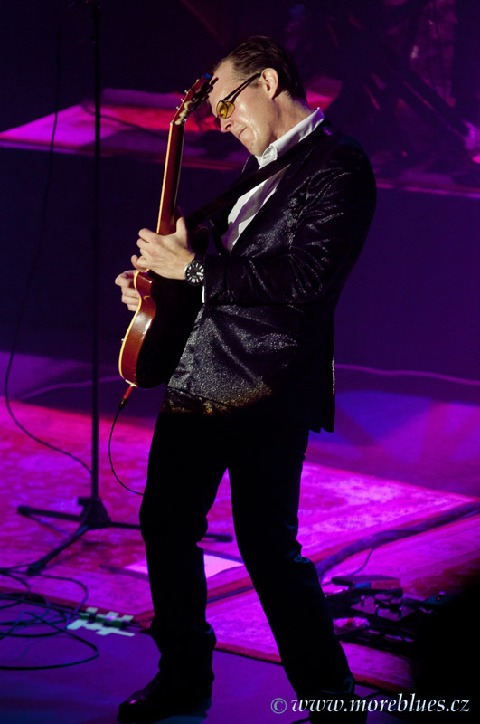 JOE BONAMASSA_57