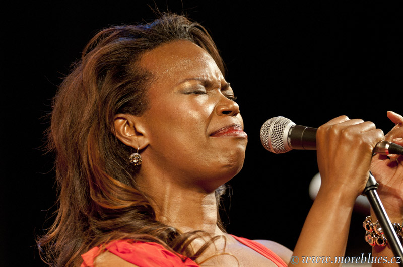 JUWANA JENKINS & TONNY BLUES BAND_08
