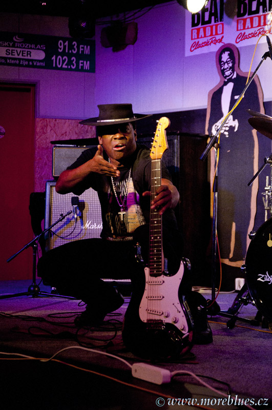 CARVIN JONES BAND_41