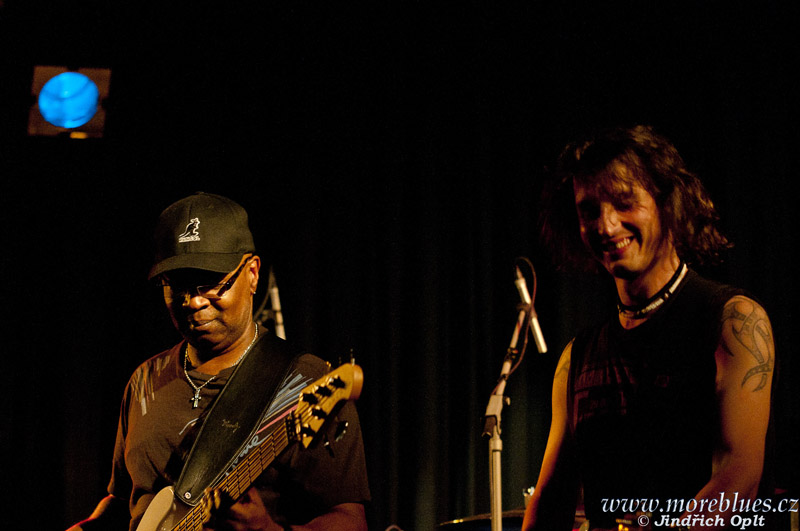 BERNARD ALLISON GROUP_070