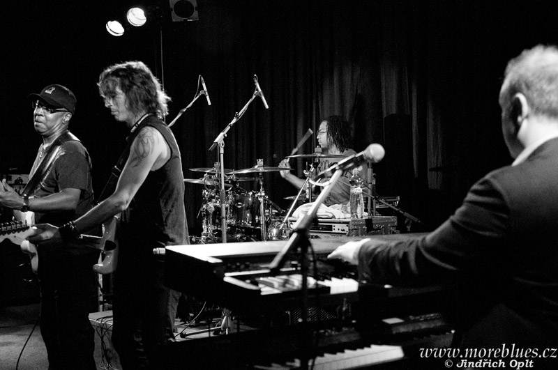 BERNARD ALLISON GROUP_074