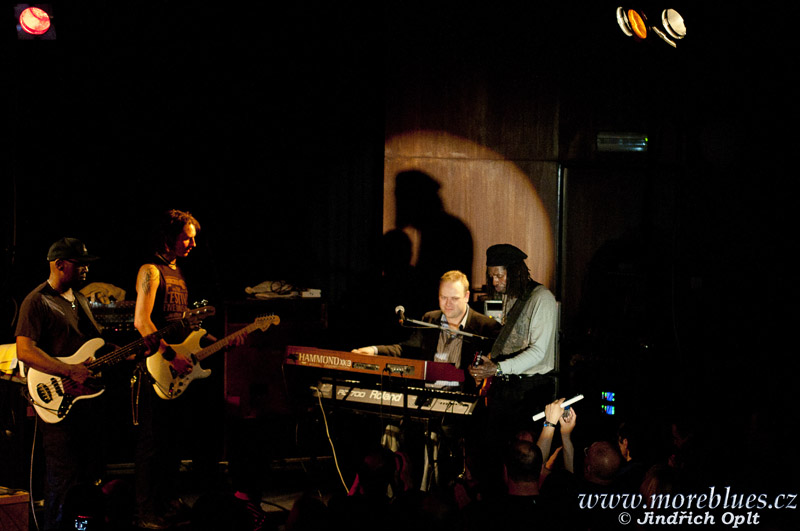 BERNARD ALLISON GROUP_098