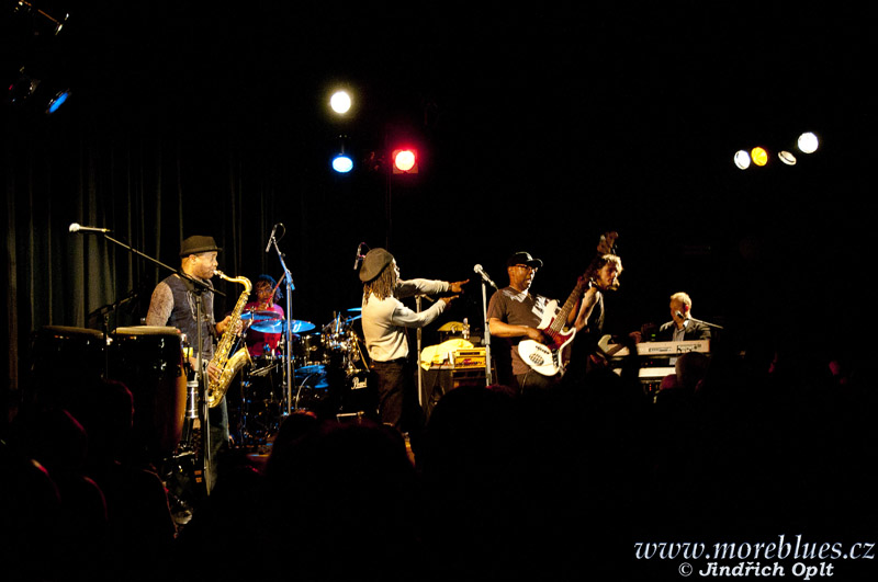 BERNARD ALLISON GROUP_110