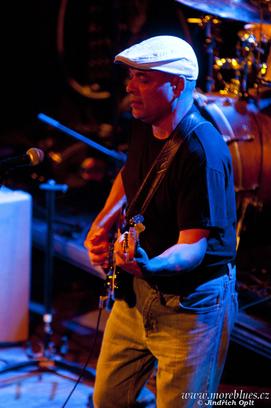 CHARLIE MUSSELWHITE_22