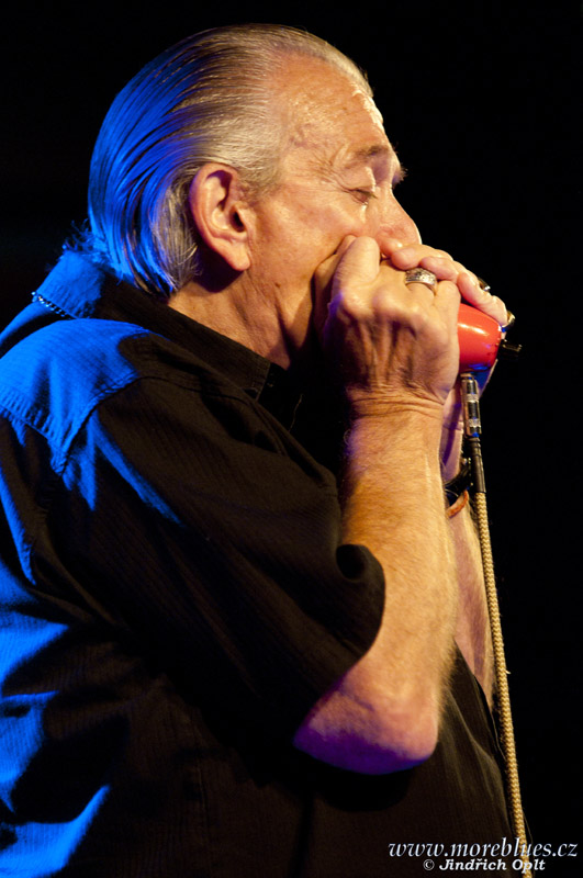 CHARLIE MUSSELWHITE_38