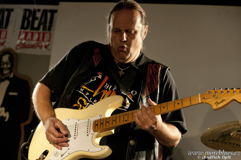 WALTER TROUT_013