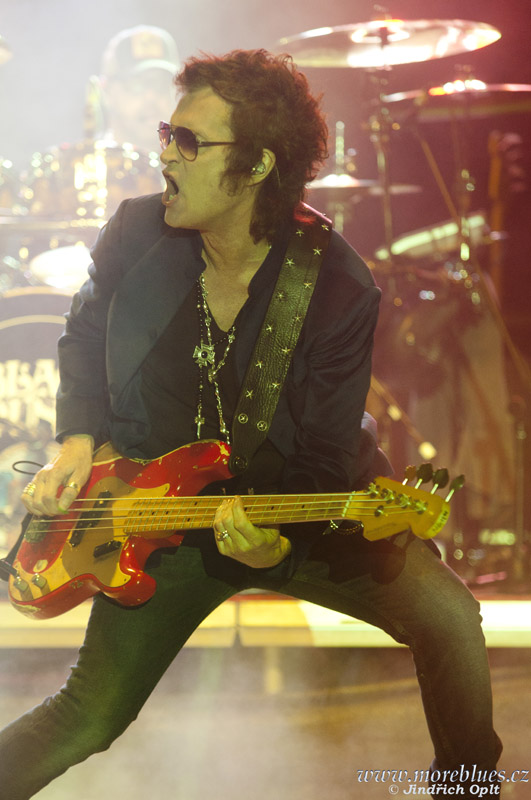 BLACK COUNTRY COMMUNION_13