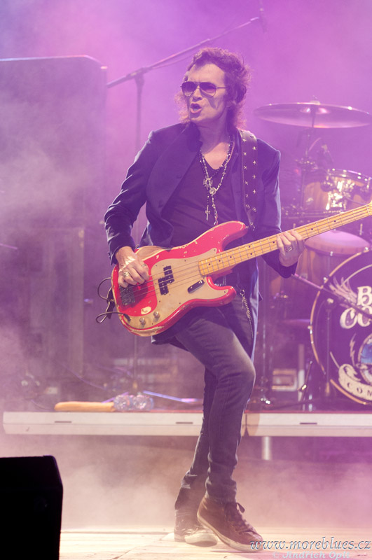 BLACK COUNTRY COMMUNION_15