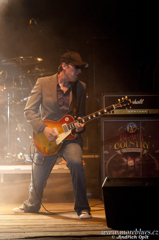 BLACK COUNTRY COMMUNION_27