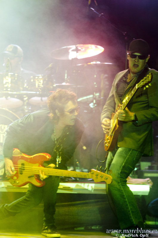 BLACK COUNTRY COMMUNION_30