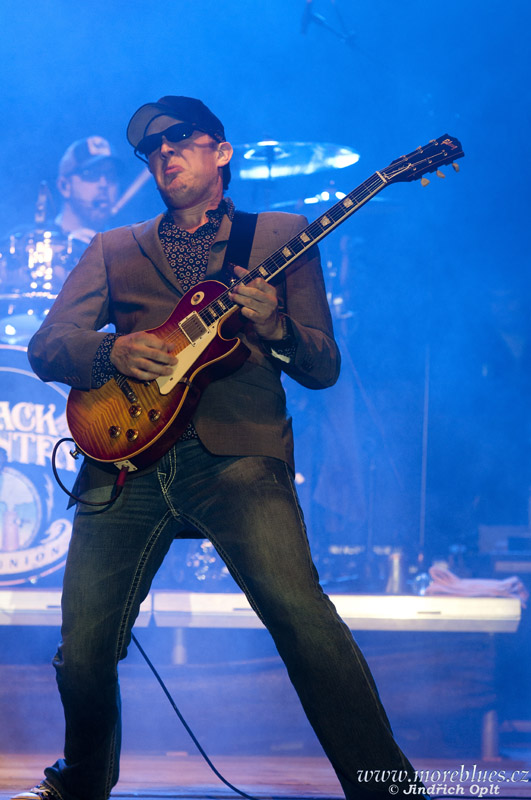 BLACK COUNTRY COMMUNION_44