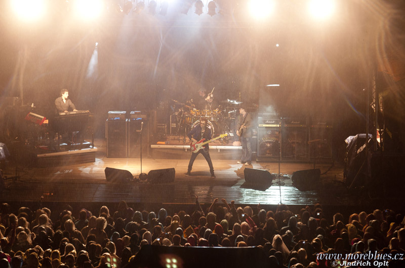 BLACK COUNTRY COMMUNION_69