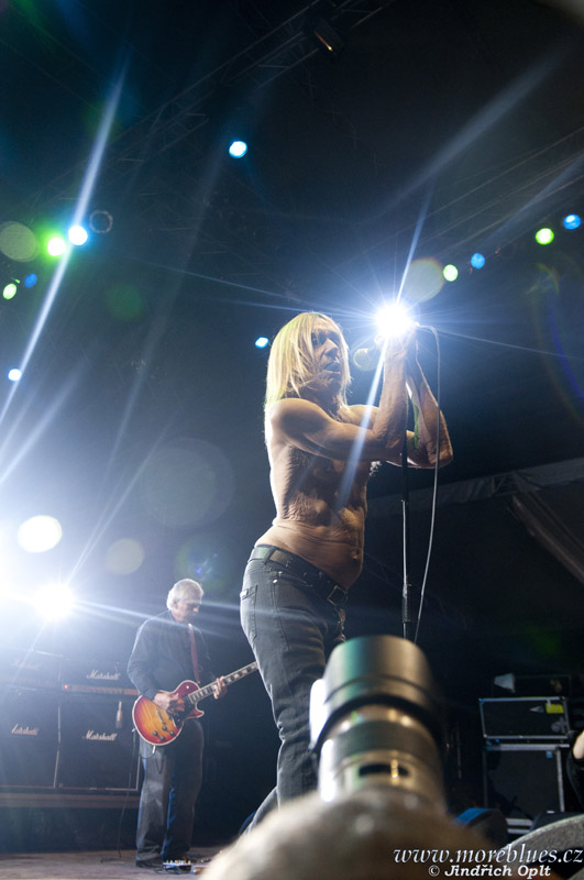 IGGY POP & THE STOOGES_38