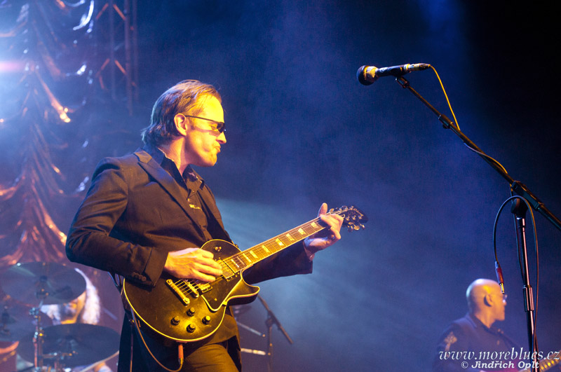 JOE BONAMASSA_36