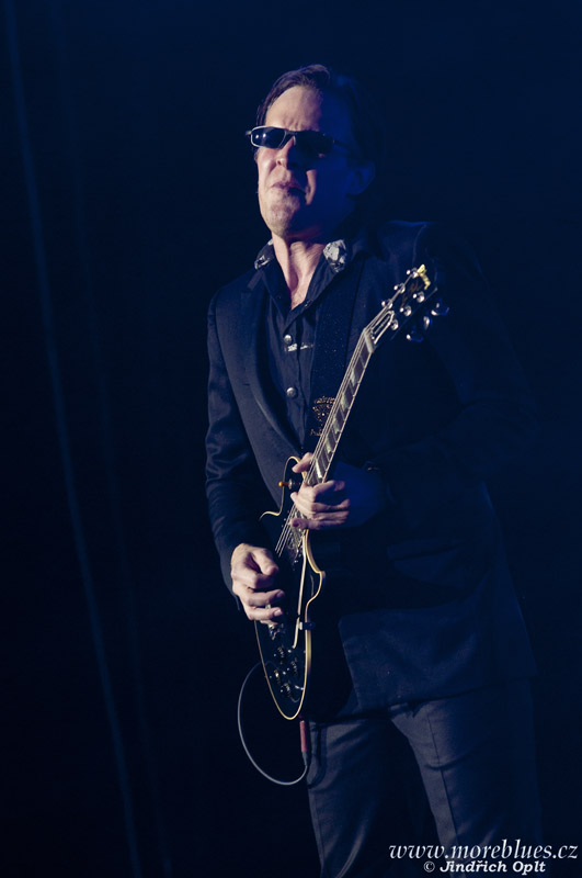 JOE BONAMASSA_51