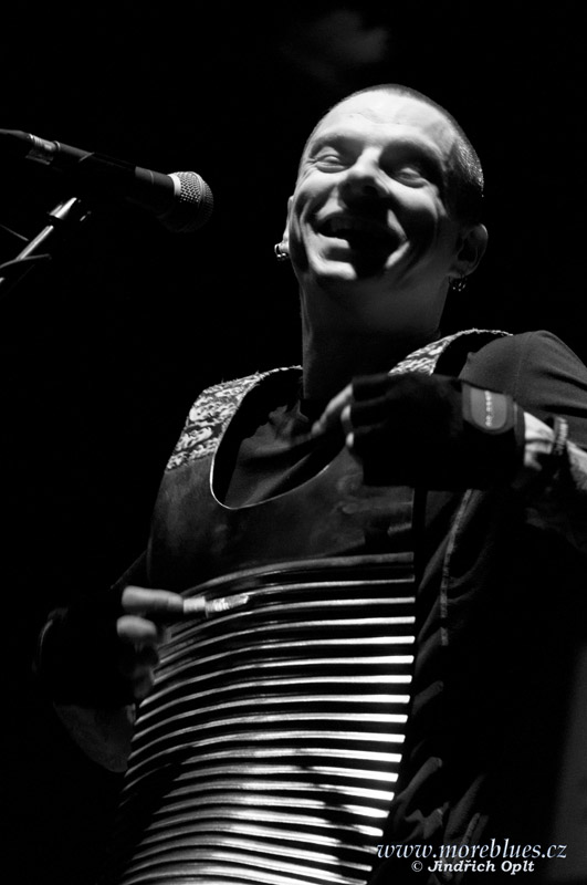 Rosie Ledet & the Zydeco Playboys_08