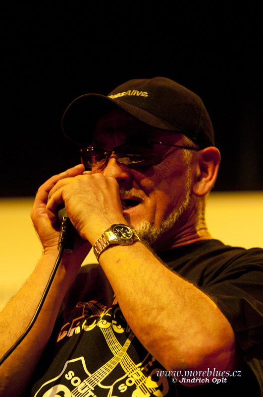 B.B. Band_25
