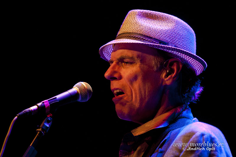 John Hiatt_37