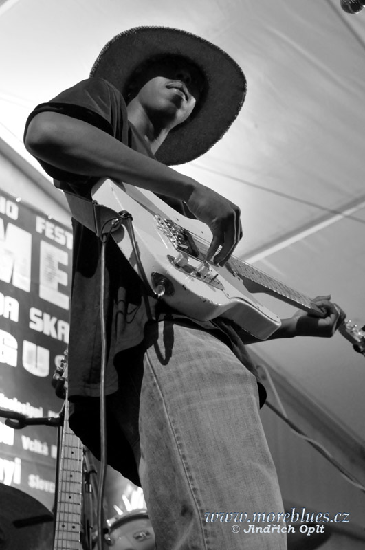 Cedric Burnside Project_41