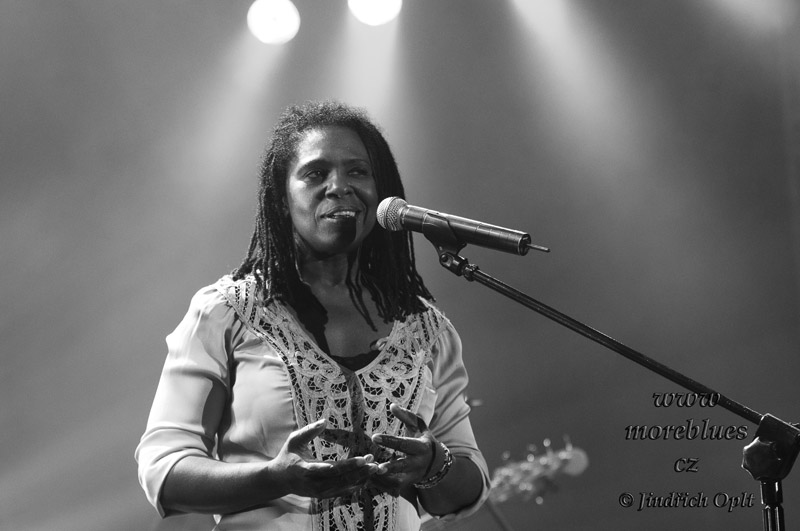 Ruthie Foster_039