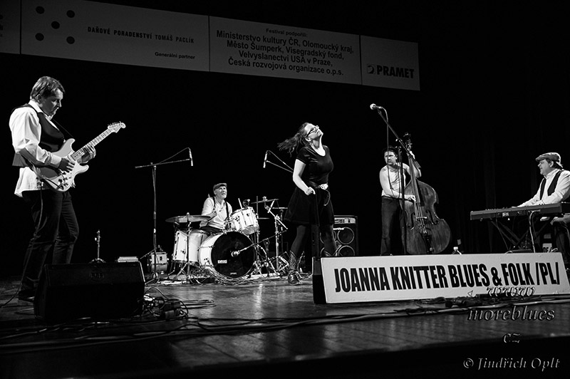 Joanna Knitter Blues & Folk Connection_35