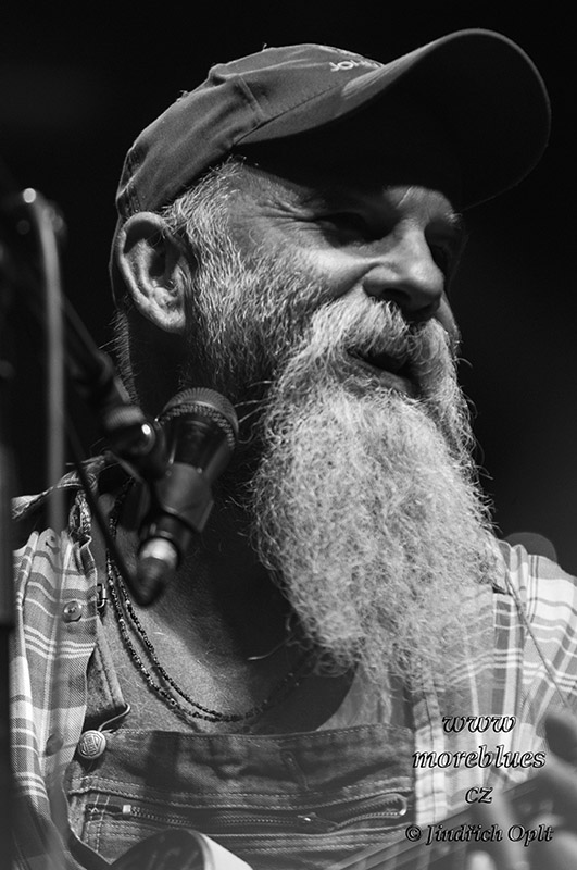 SEASICK STEVE_08