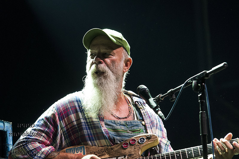 SEASICK STEVE_15