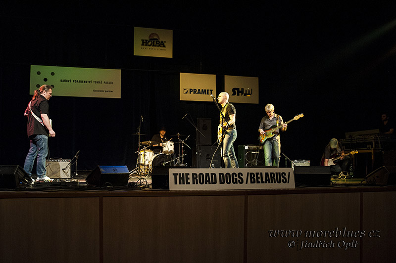 THE ROAD DOGS_02
