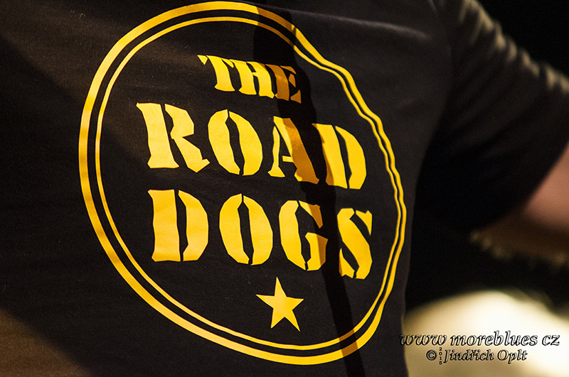 THE ROAD DOGS_22
