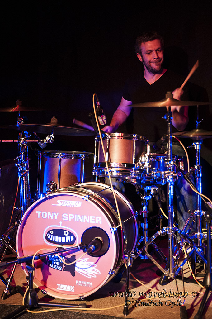 TONY SPINNER_08