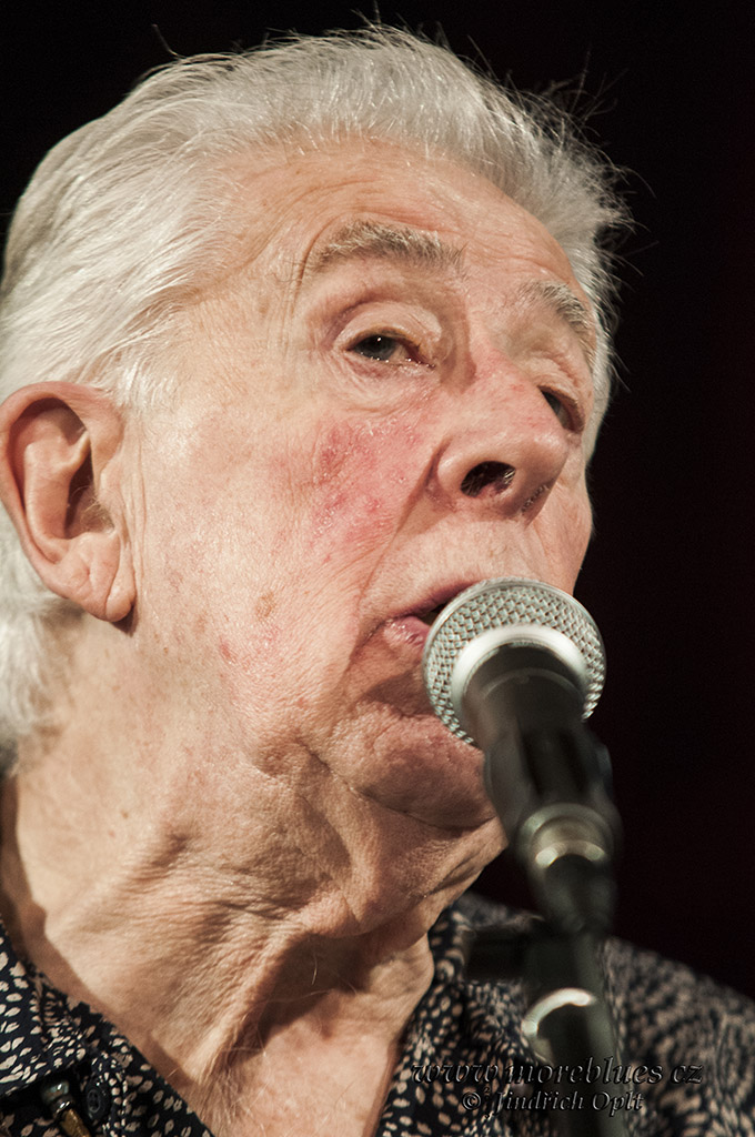 JOHN MAYALL_024