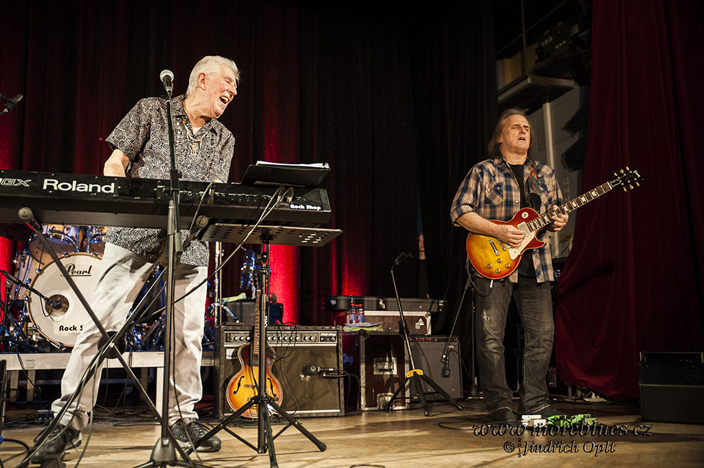 JOHN MAYALL_038