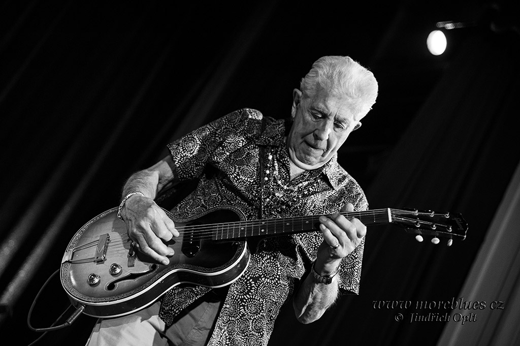 JOHN MAYALL_132