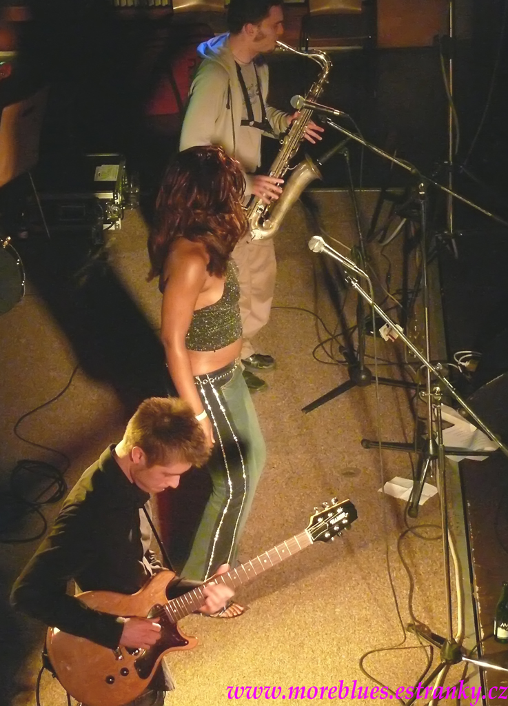 JUWANA JENKINS BAND 05.jpg