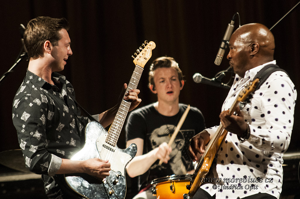 LAURENCE JONES BAND_35