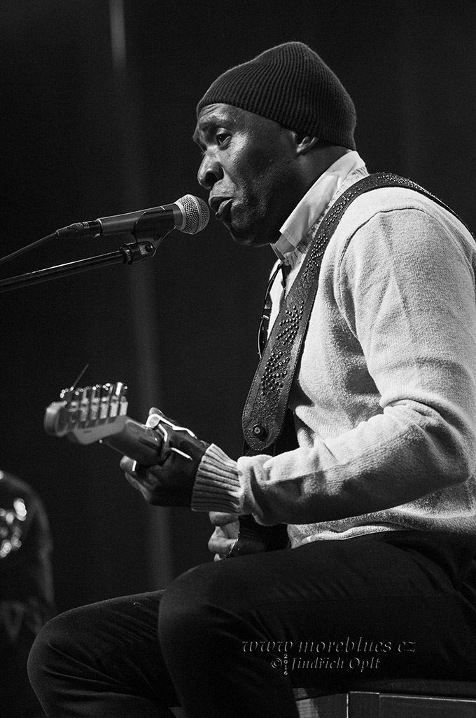 ROLAND TCHAKOUNTÉ BAND_06