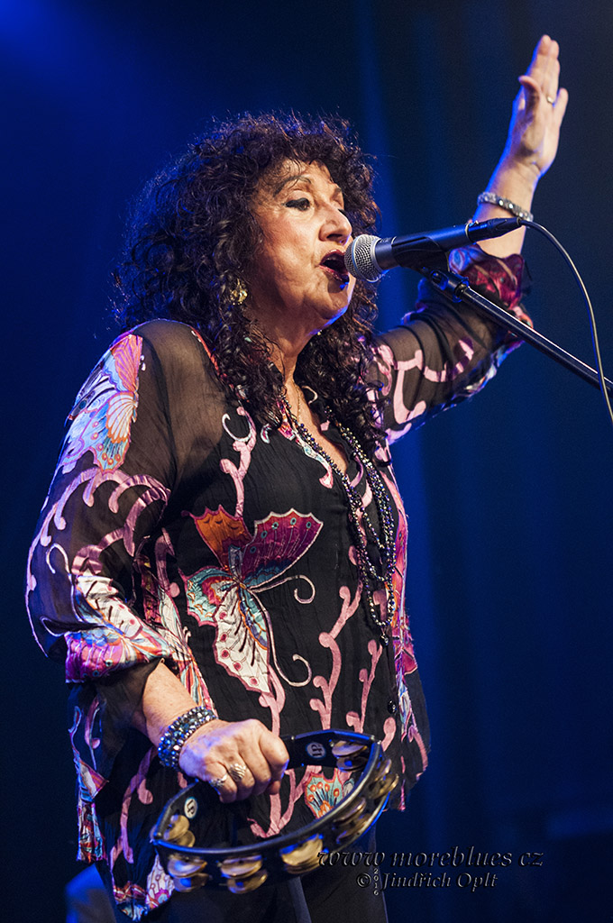 MARIA MULDAUR_03