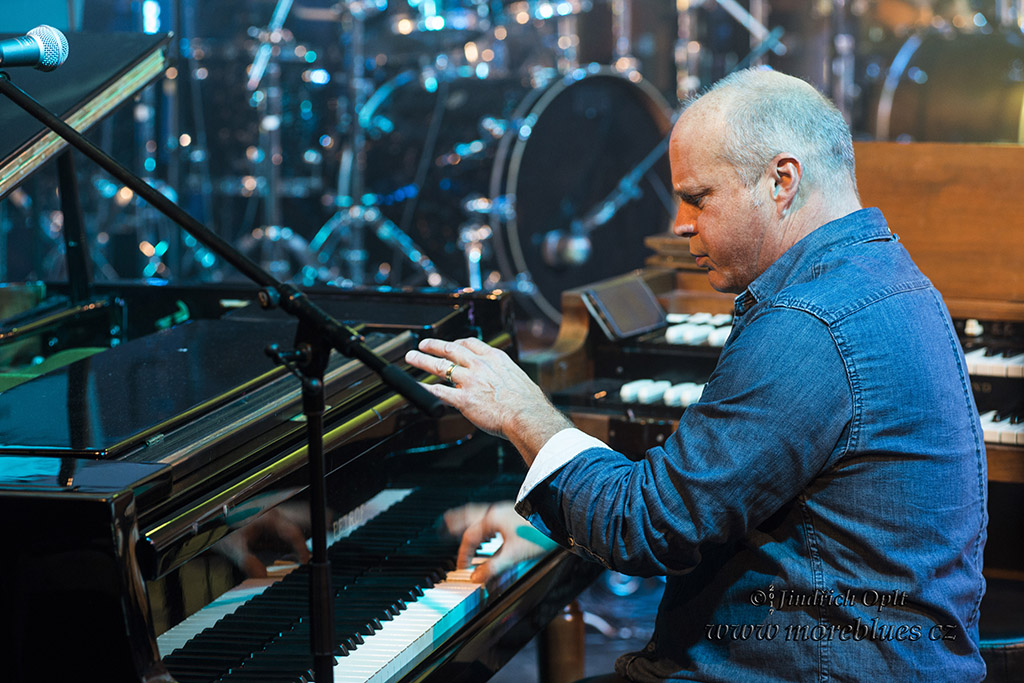 JOHN MEDESKI'S MAD SKILLET_45