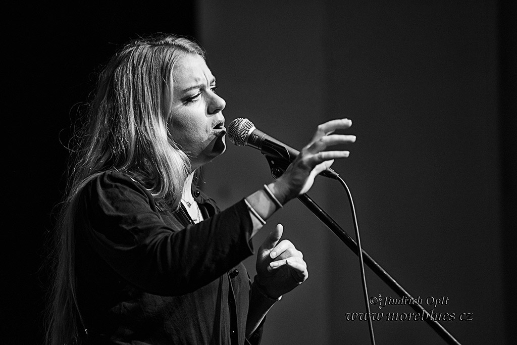 JO HARMAN_03